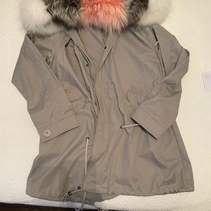 Grey cotton parka w fur collar